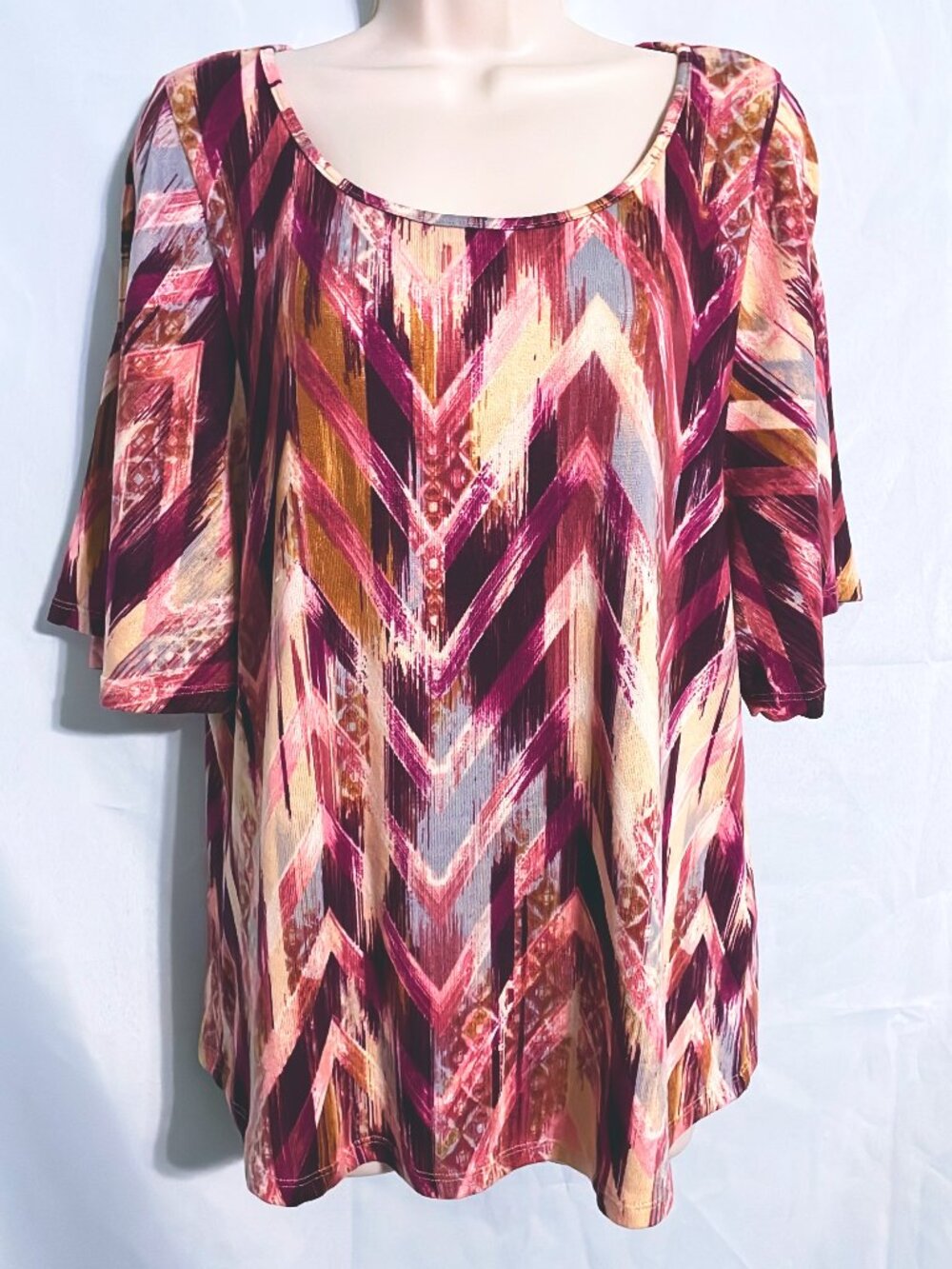 Allison Brittney Soft Colorful Top Size XL